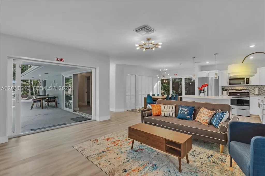 204 SW 19th Avenue Fort Lauderdale FL 33312