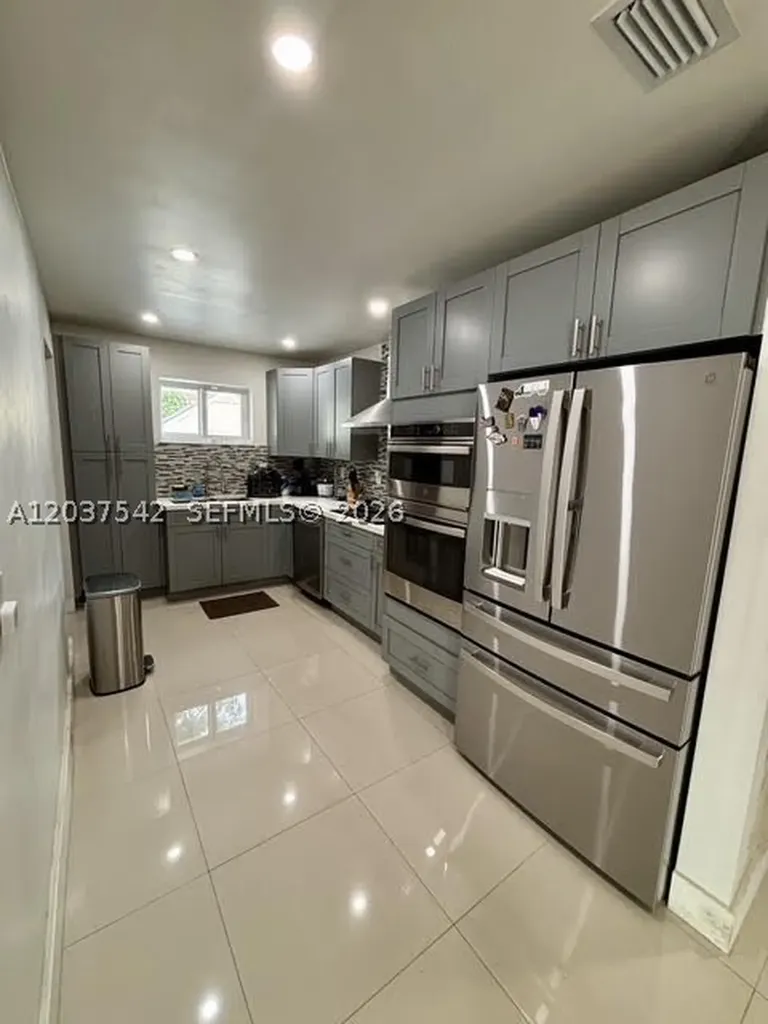 7461 Douglas Street Hollywood FL 33024