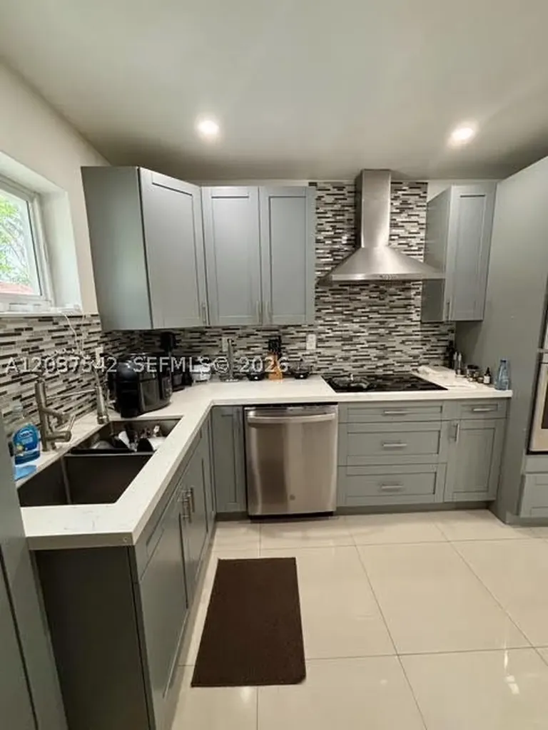 7461 Douglas Street Hollywood FL 33024