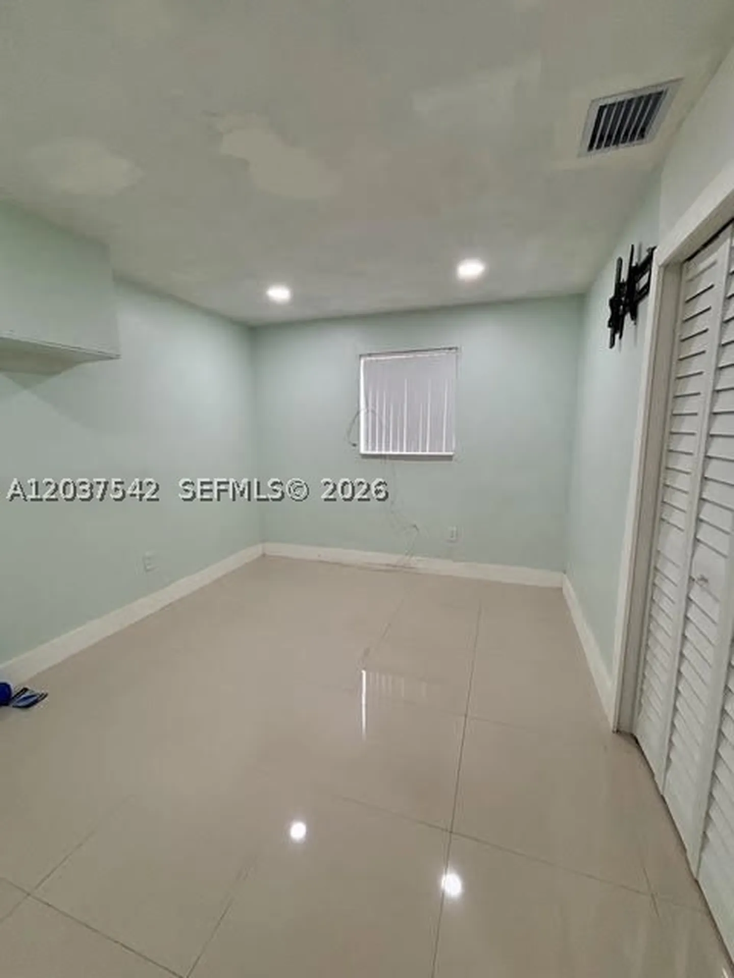 7461 Douglas Street Hollywood FL 33024