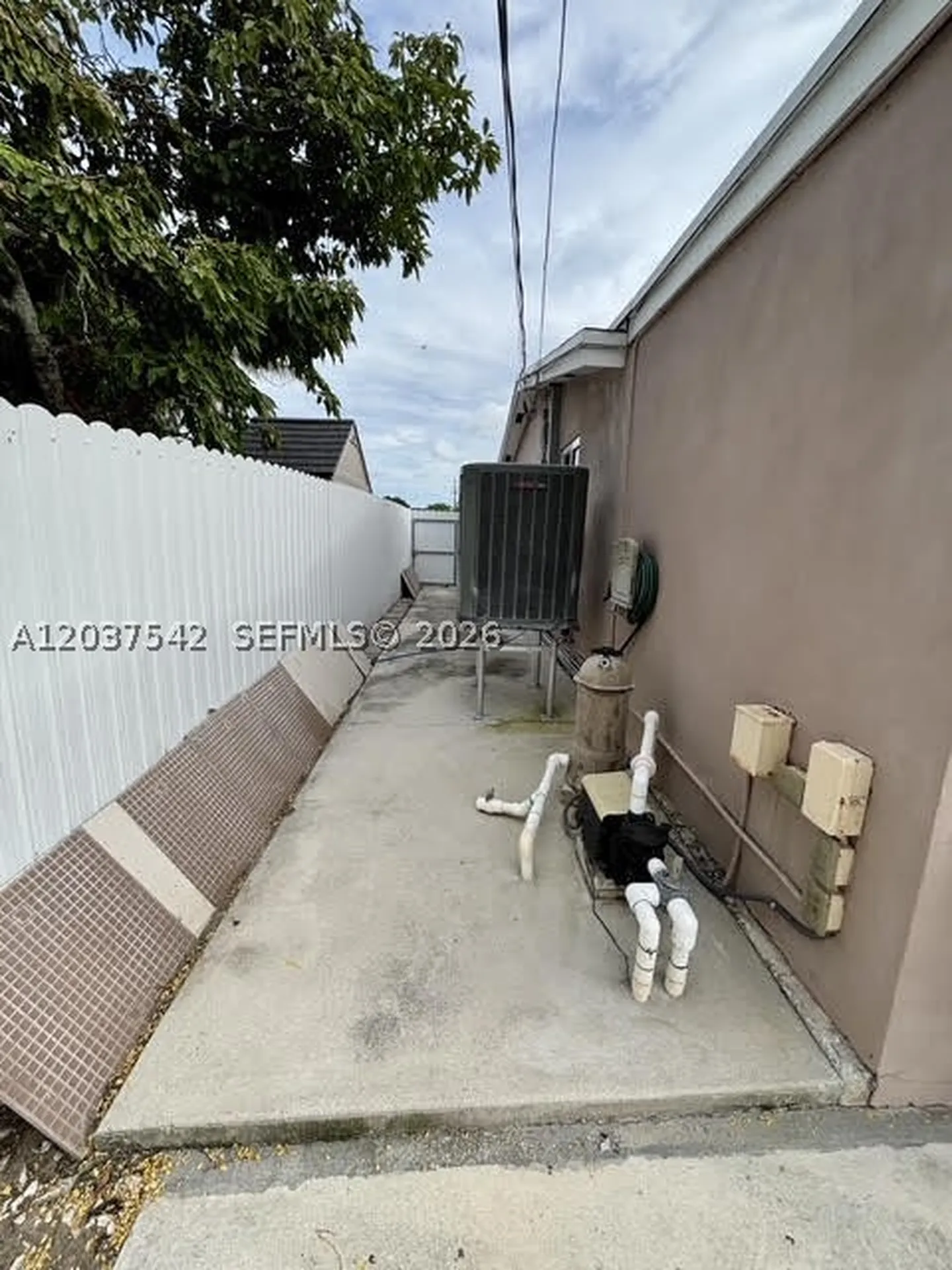 7461 Douglas Street Hollywood FL 33024