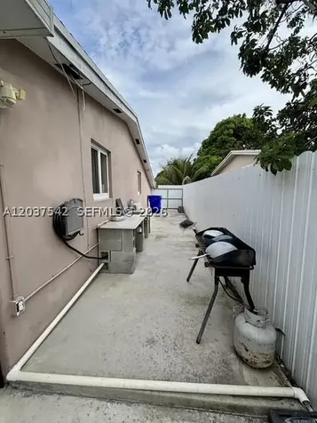 7461 Douglas Street Hollywood FL 33024