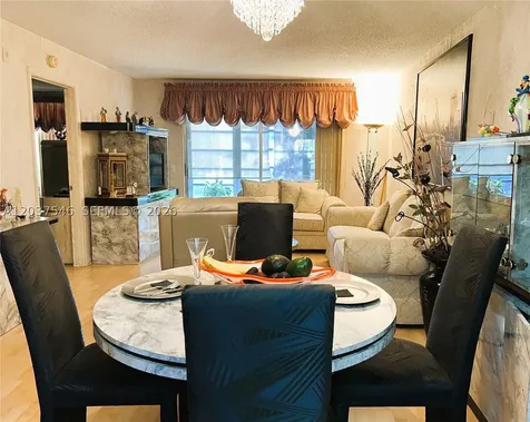 1300 SW 130th Avenue Pembroke Pines FL 33027