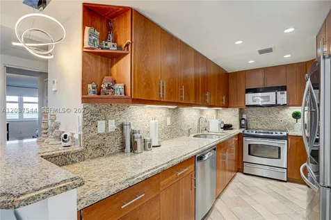 10350 W Bay Harbor Drive Bay Harbor Islands FL 33154