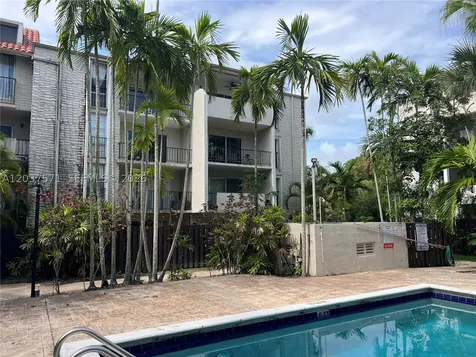 6886 N Kendall Drive Pinecrest FL 33156