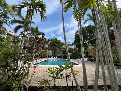 6886 N Kendall Drive Pinecrest FL 33156