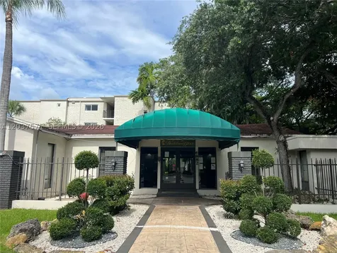 6886 N Kendall Drive Pinecrest FL 33156