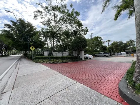 6886 N Kendall Drive Pinecrest FL 33156