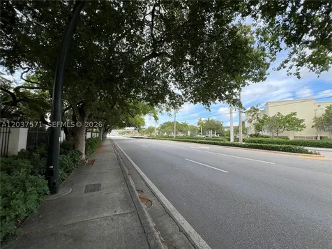 6886 N Kendall Drive Pinecrest FL 33156