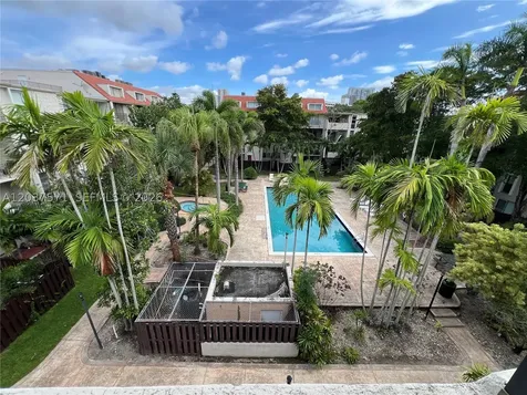 6886 N Kendall Drive Pinecrest FL 33156