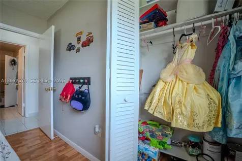 7899 NW 174th Terrace Hialeah FL 33015