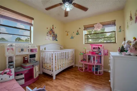 7899 NW 174th Terrace Hialeah FL 33015