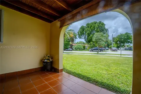 7899 NW 174th Terrace Hialeah FL 33015