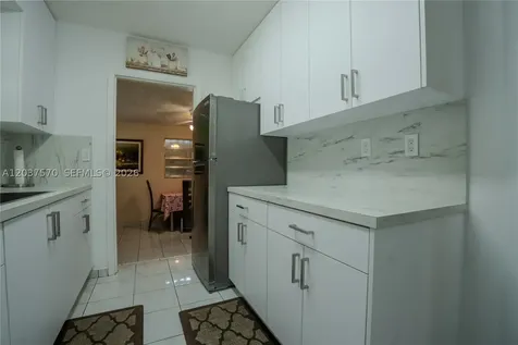 7899 NW 174th Terrace Hialeah FL 33015