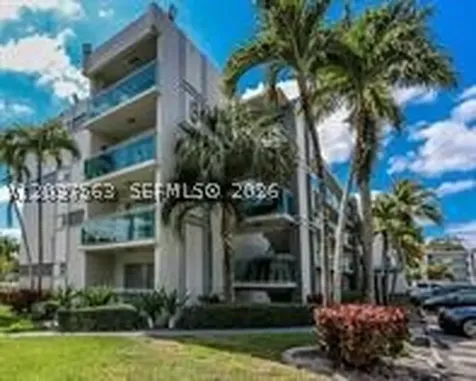 8481 Springtree Drive Sunrise FL 33351