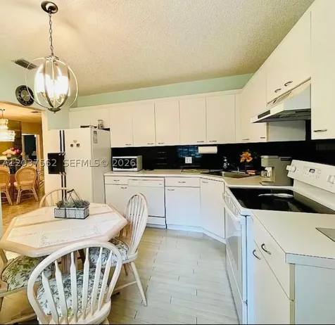 4400 NW 30th Street Coconut Creek FL 33066