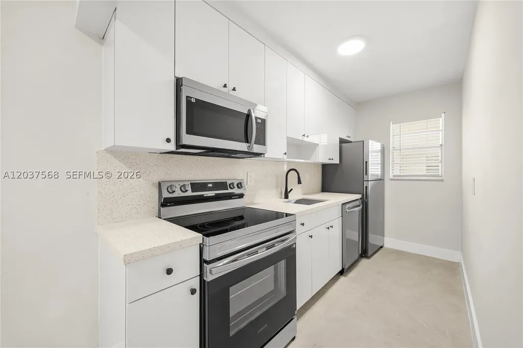 1720 Cleveland Street Hollywood FL 33020