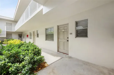 1720 Cleveland Street Hollywood FL 33020