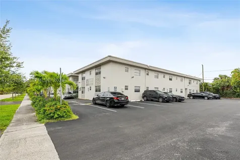 1720 Cleveland Street Hollywood FL 33020