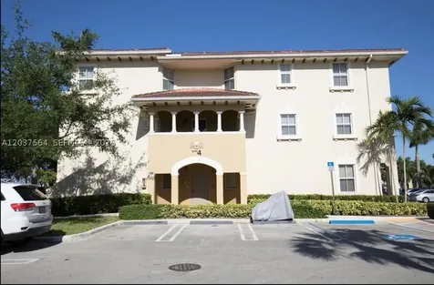 10805 NW 89th Terrace Doral FL 33178