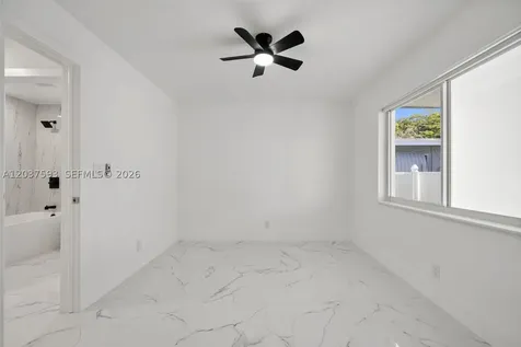 253 SW 4th Street Dania Beach FL 33004