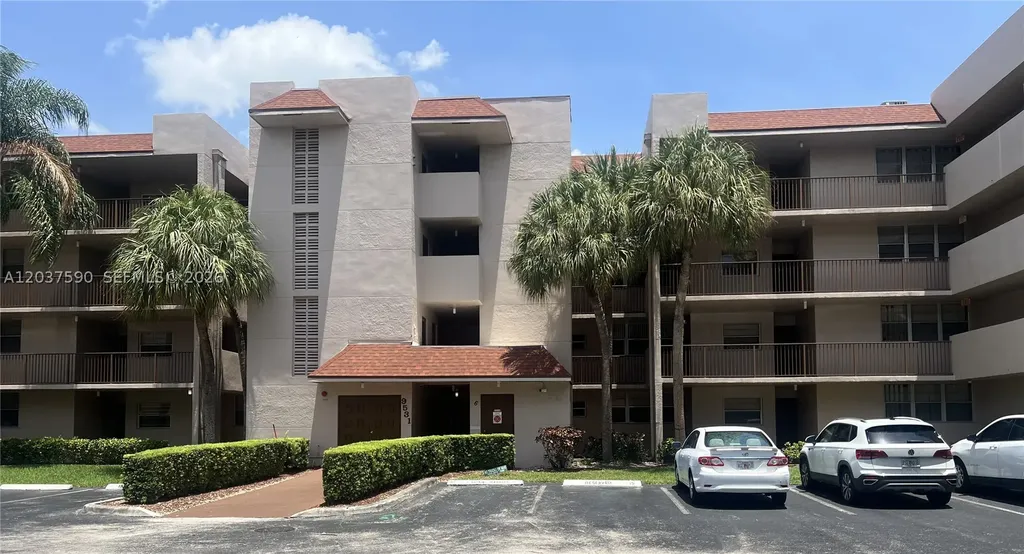 9531 Seagrape Drive Davie FL 33324