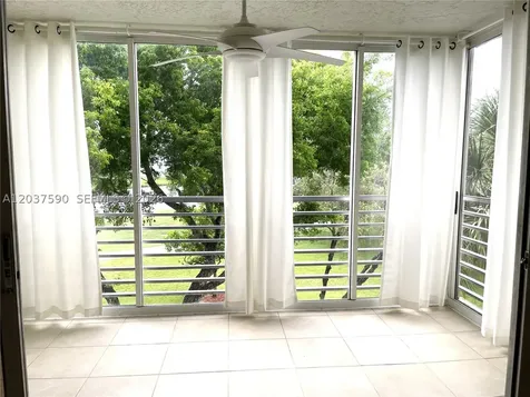 9531 Seagrape Drive Davie FL 33324