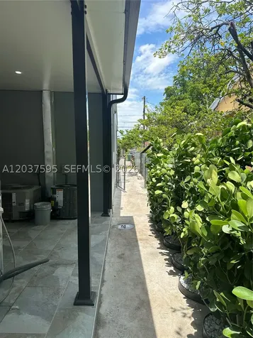 1628 NW 15th Street Miami FL 33125