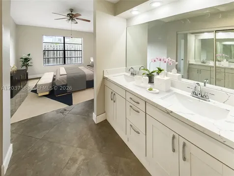 14980 SW 48th Terrace Miami FL 33185