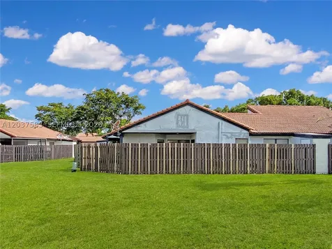 14980 SW 48th Terrace Miami FL 33185