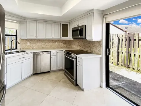 14980 SW 48th Terrace Miami FL 33185
