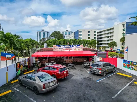 2928 NW 17th Avenue Miami FL 33142