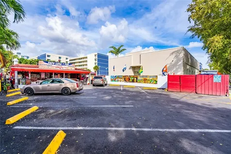 2928 NW 17th Avenue Miami FL 33142
