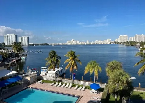 North Miami Beach FL 33160