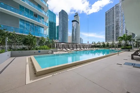 77 SE 5th Street Miami FL 33131