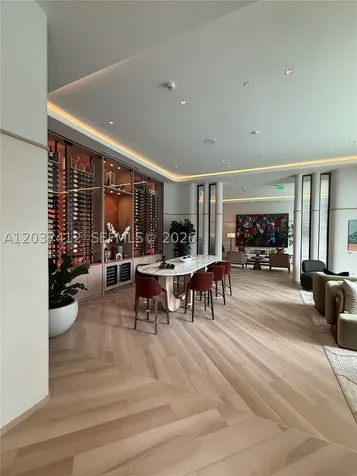 77 SE 5th Street Miami FL 33131