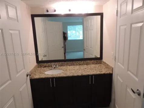 2640 S University Drive Davie FL 33328