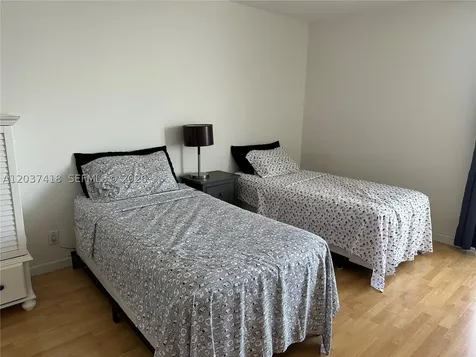100 Bayview Drive Sunny Isles Beach FL 33160