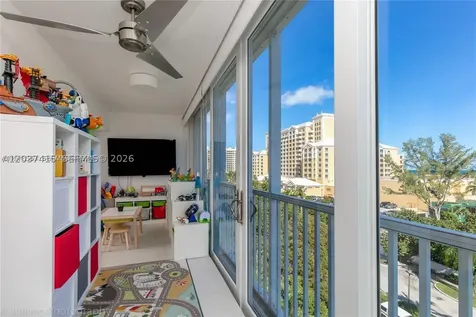590 Ocean Drive Key Biscayne FL 33149