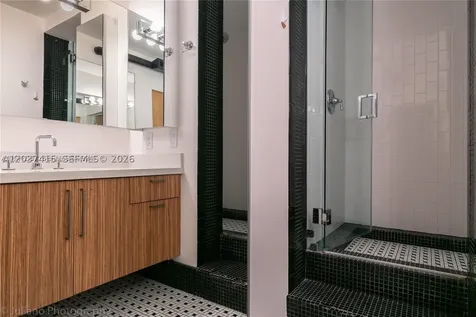 590 Ocean Drive Key Biscayne FL 33149