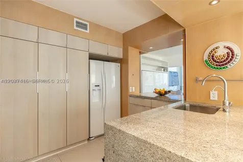 590 Ocean Drive Key Biscayne FL 33149