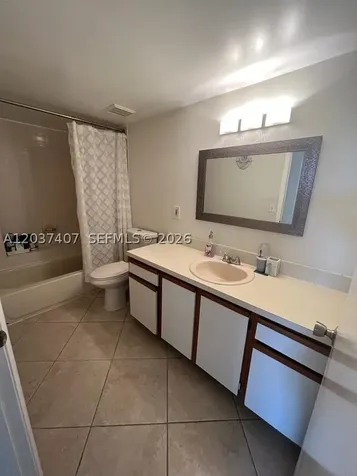 8215 Lake Drive Doral FL 33166