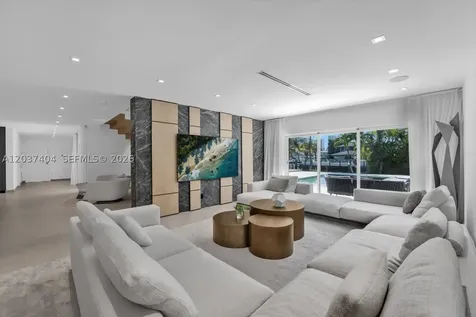 431 Layne Boulevard Hallandale Beach FL 33009