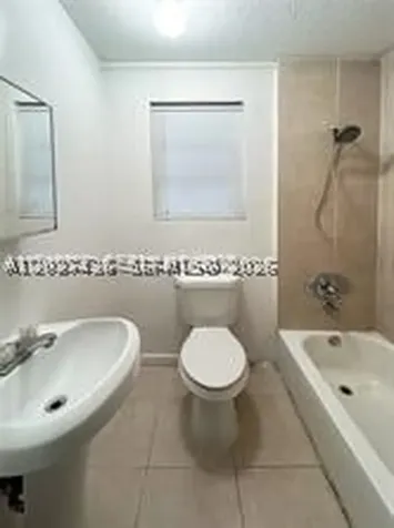 1079 NW 112th Terrace Miami FL 33168