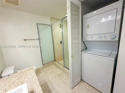 185 SW 7th Street Miami FL 33130