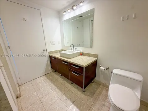 185 SW 7th Street Miami FL 33130