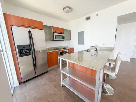 185 SW 7th Street Miami FL 33130