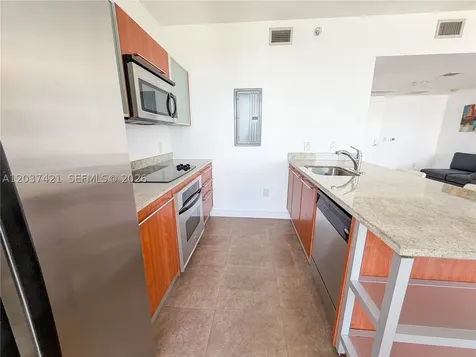 185 SW 7th Street Miami FL 33130