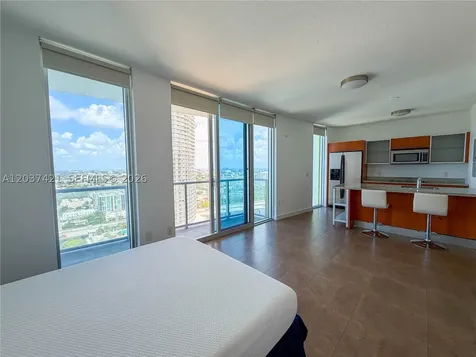 185 SW 7th Street Miami FL 33130