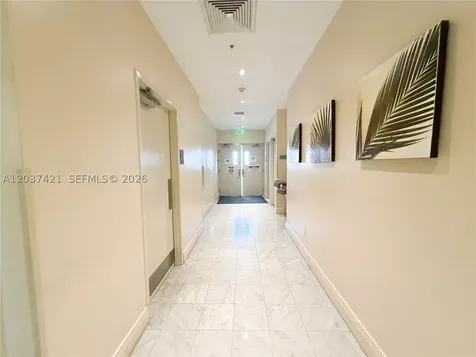 185 SW 7th Street Miami FL 33130